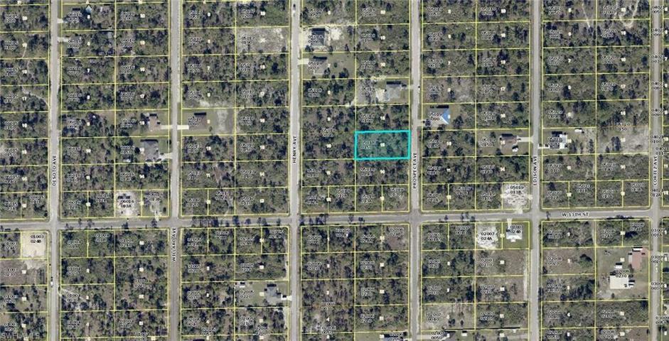1305  Prospect  AVE, LEHIGH ACRES, FL 33972