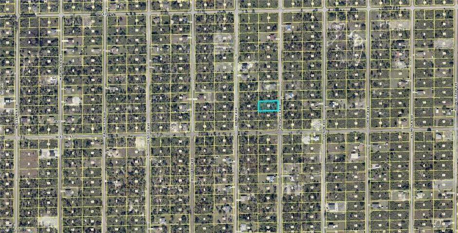 1305  Prospect  AVE, LEHIGH ACRES, FL 33972