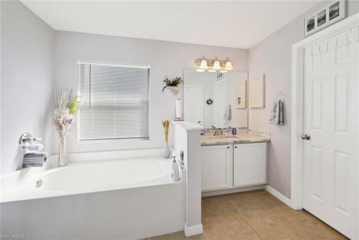 3314 NE 13th  PL, Cape Coral, FL 33909
