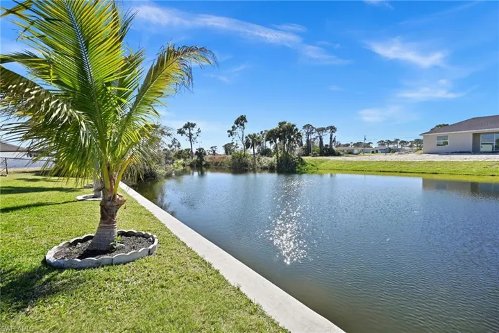 3314 NE 13th  PL, Cape Coral, FL 33909