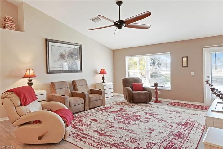 3314 NE 13th  PL, Cape Coral, FL 33909