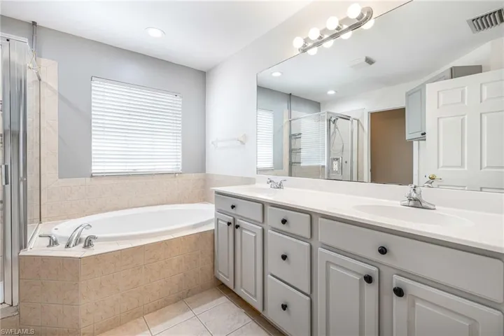 9812 Foxhall Way 5, Estero, Florida 33928