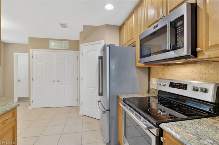 11951 Champions Green Way 401, Fort Myers, Florida 33913