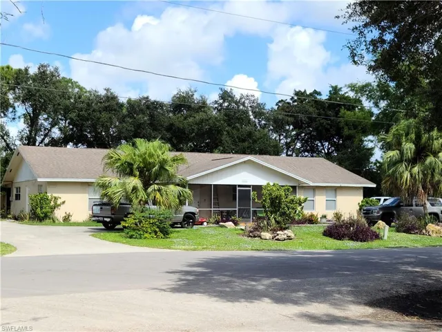 5563  17th SW AVE, Naples, FL 34116