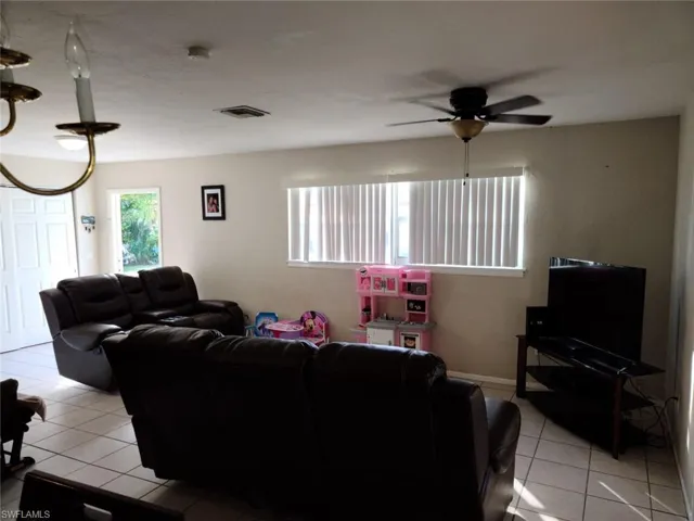 5563  17th SW AVE, Naples, FL 34116