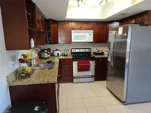 5563  17th SW AVE, Naples, FL 34116