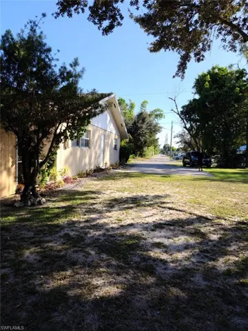 5563  17th SW AVE, Naples, FL 34116