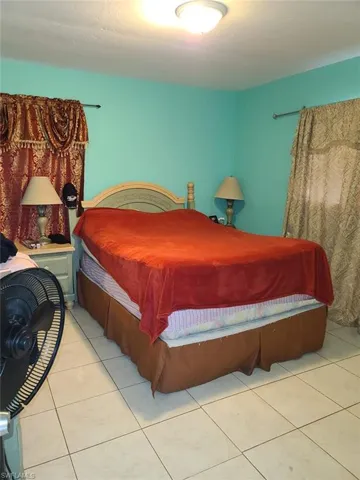 5563  17th SW AVE, Naples, FL 34116
