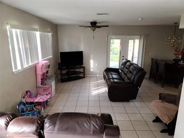 5563  17th SW AVE, Naples, FL 34116