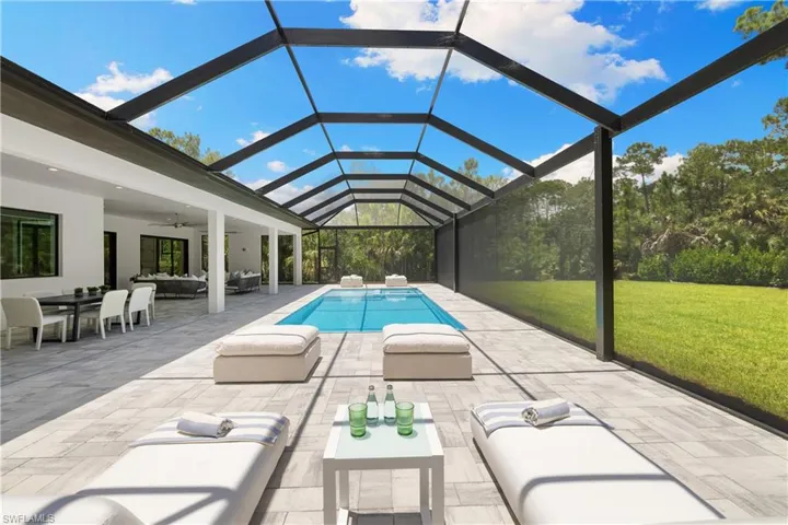 4751  1st SW AVE, Naples, FL 34119