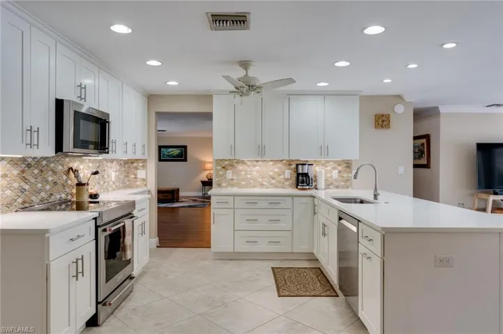 1347 Oaklawn Ct, Fort Myers, Florida 33919
