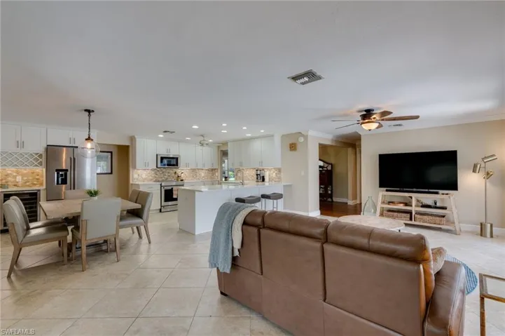1347 Oaklawn Ct, Fort Myers, Florida 33919