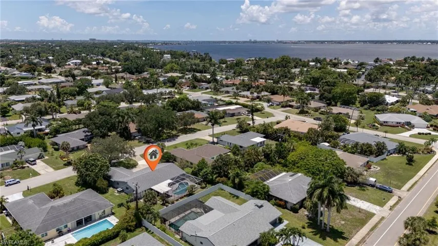 1347 Oaklawn Ct, Fort Myers, Florida 33919