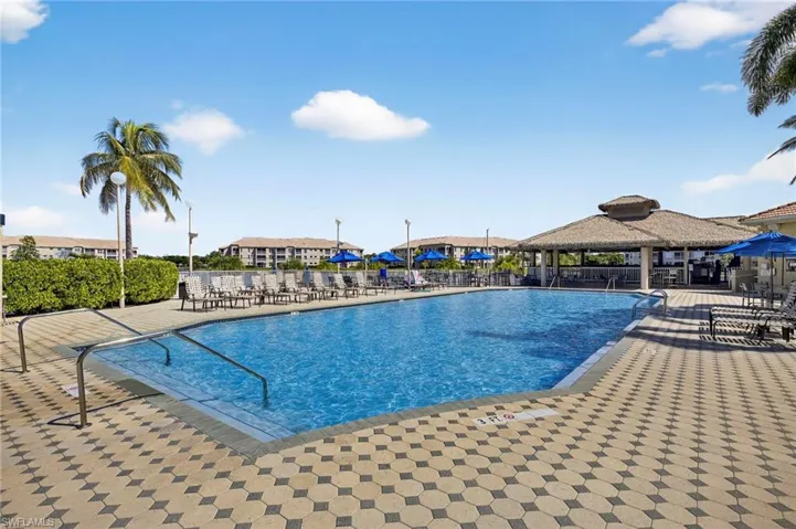 Tiki Hut Pool