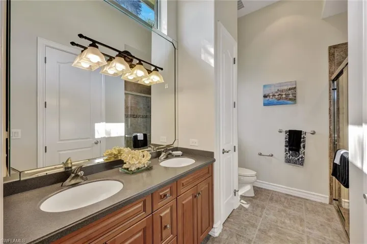 Ensuite Bath