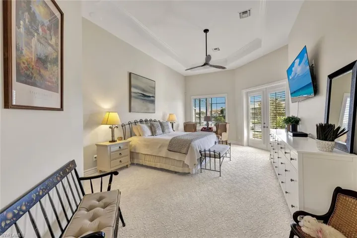 Grand Primary Suite W Views of Pool/Lake