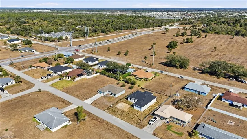 2306 Ne 24th Ave, Cape Coral, Florida 33909