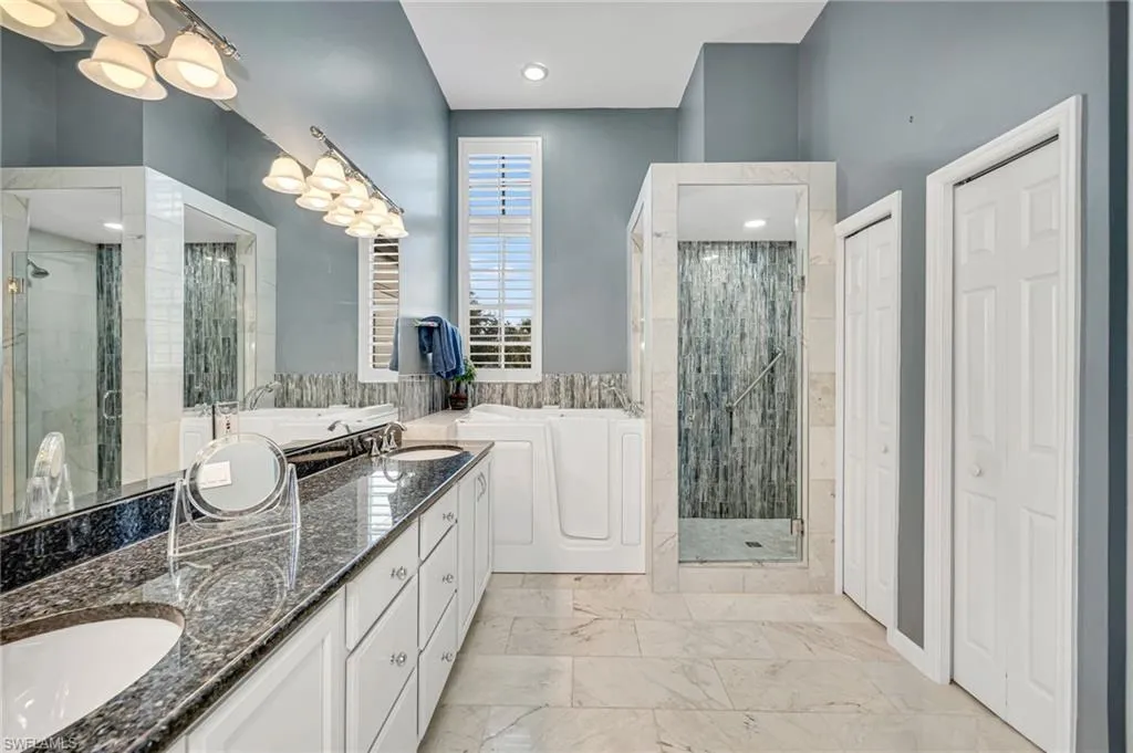 4460 Riverwatch DR, Bonita Springs, FL 34134,225033869