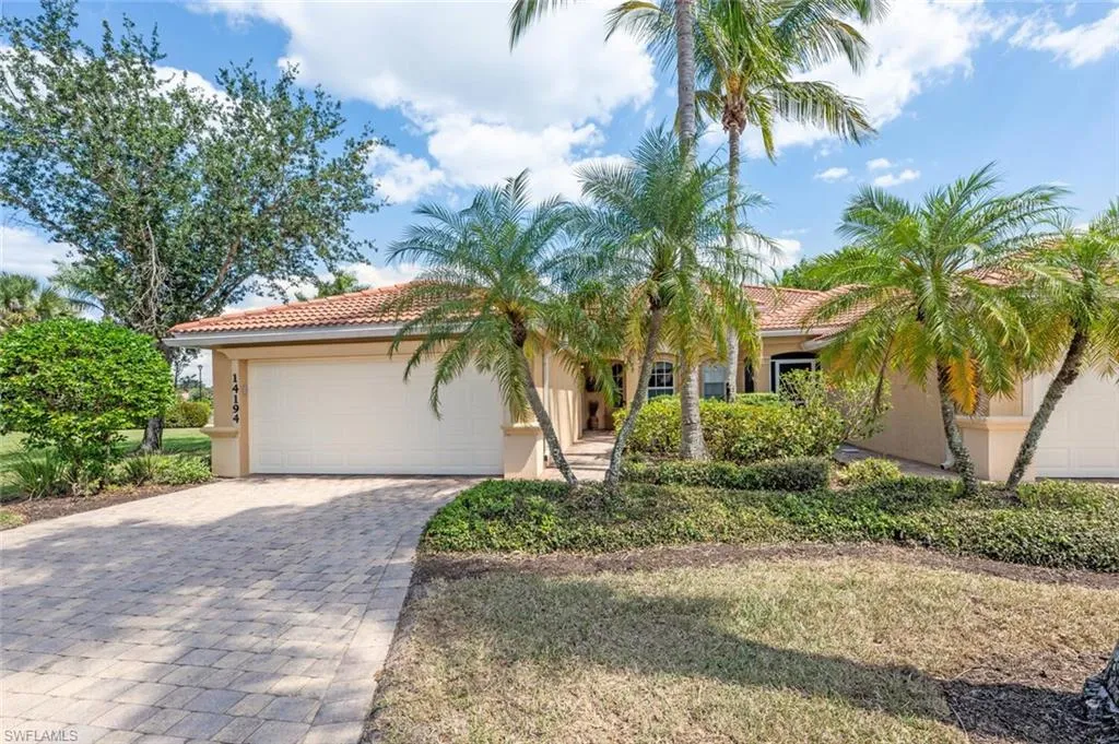 14194 Fall Creek CT, Naples, FL 34114,225039044