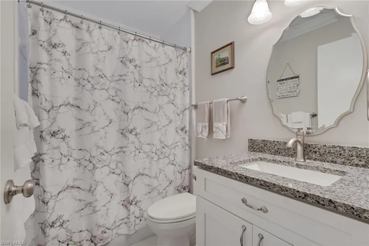 175 Crown Dr 8, Naples, Florida 34110