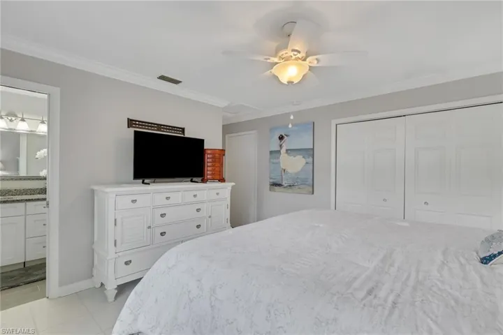 175 Crown Dr 8, Naples, Florida 34110