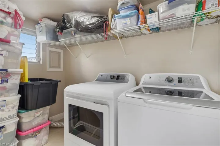 175 Crown Dr 8, Naples, Florida 34110