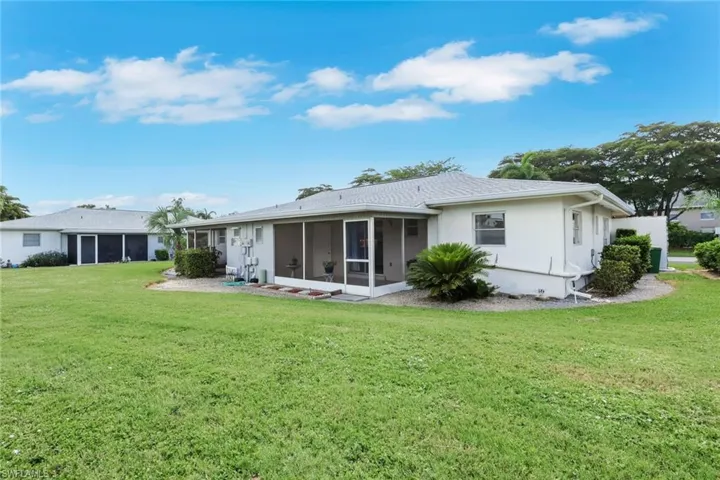175 Crown Dr 8, Naples, Florida 34110