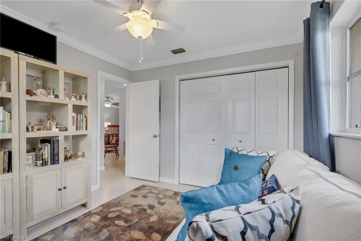 175 Crown Dr 8, Naples, Florida 34110