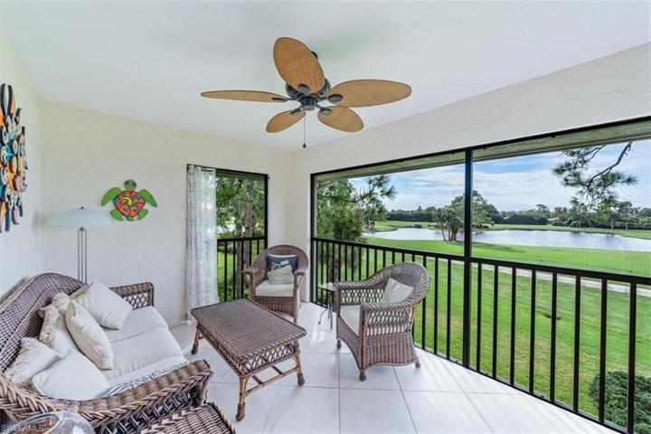 Screened in Lanai