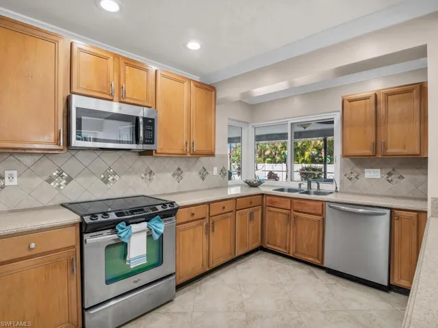 1323 SE 24th  ST, Cape Coral, FL 33990