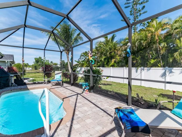 1323 SE 24th  ST, Cape Coral, FL 33990