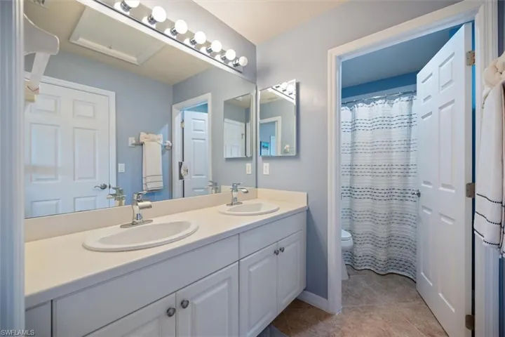 9085 Astonia Way, Estero, Florida 33967