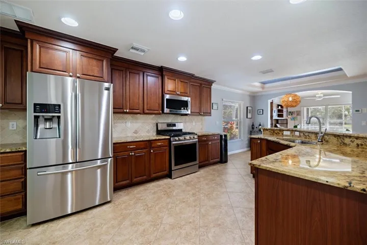 9085 Astonia Way, Estero, Florida 33967
