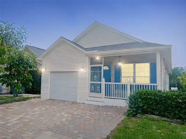 122 Leawood - Front Elevation