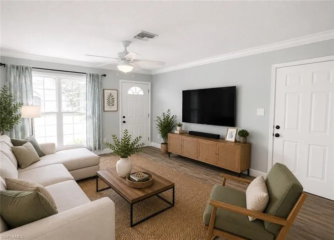 122 Leawood Cir, Naples, Florida 34104