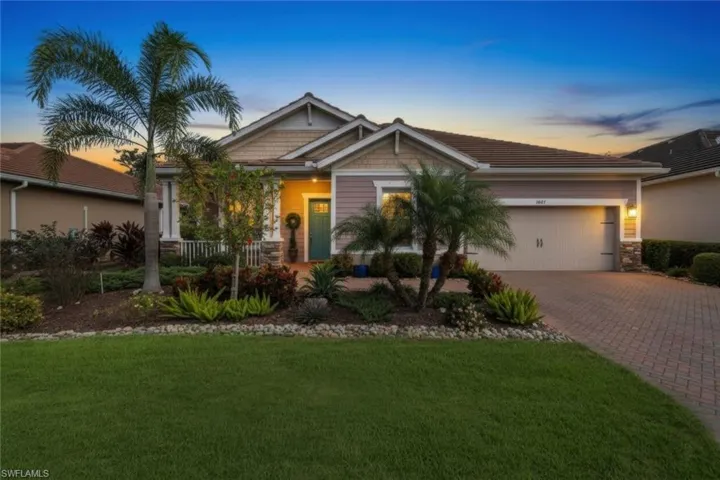 3837  Helmsman  DR, Naples, FL 34120