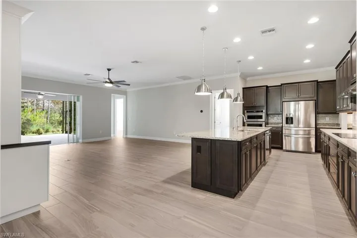 3837  Helmsman  DR, Naples, FL 34120