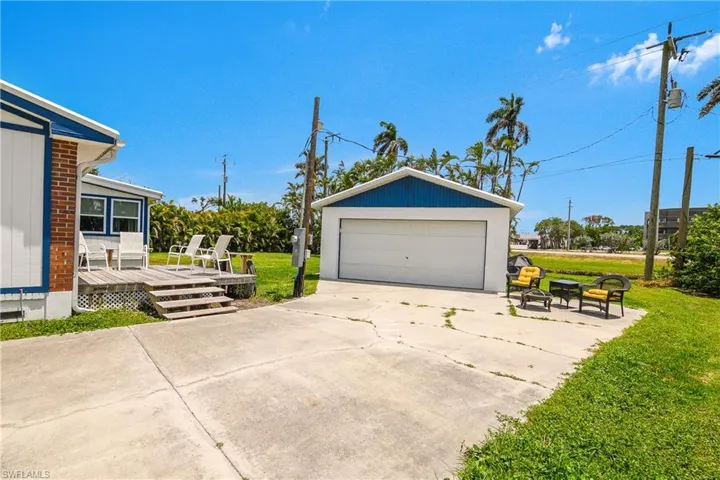 13041  Point Breeze  DR, Fort Myers, FL 33908