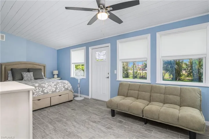 13041  Point Breeze  DR, Fort Myers, FL 33908
