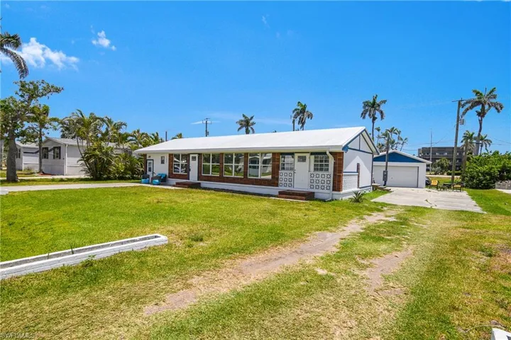 13041  Point Breeze  DR, Fort Myers, FL 33908