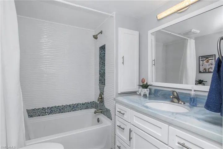 13041  Point Breeze  DR, Fort Myers, FL 33908