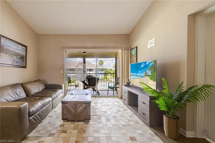 4216 4th Pl 12, Cape Coral, Florida 33904