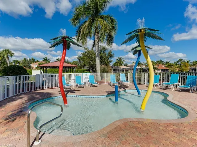 kiddie pool