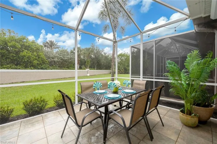 Private outdoor space, tiled surface