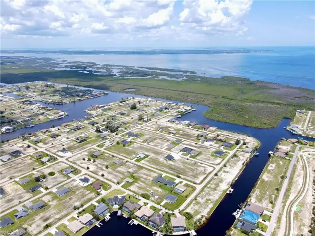 4407 Nw 35th Ter, Cape Coral, Florida 33993