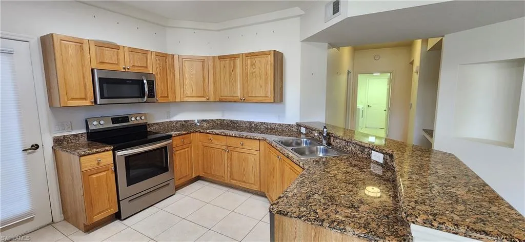 1794 Concordia Lake Cir 2603, Cape Coral, Florida 33909