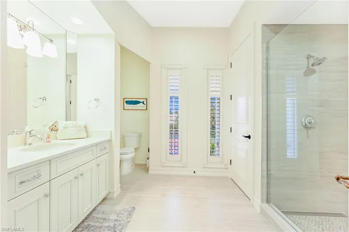 2nd Floor Guest Bathroom