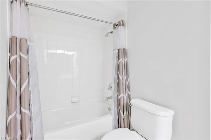 7465  Jacaranda Park  RD, Naples, FL 34109