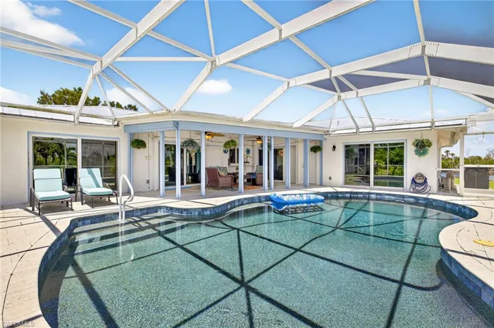 720 Durion Ct, Sanibel, Florida 33957