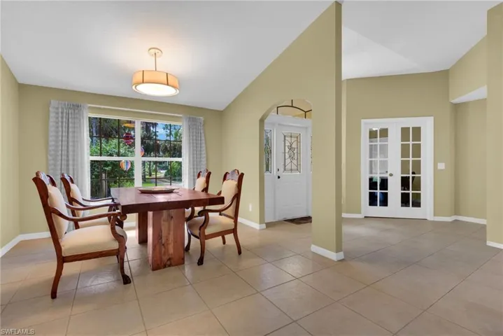 2021 Golden Gate Blvd W, Naples, Florida 34120
